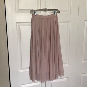 Uniqlo Blush Pink Pleated Chiffon Midi Skirt 🐷